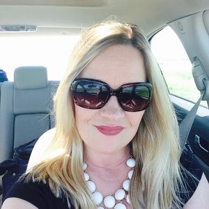 Meet your Posher, Marsha